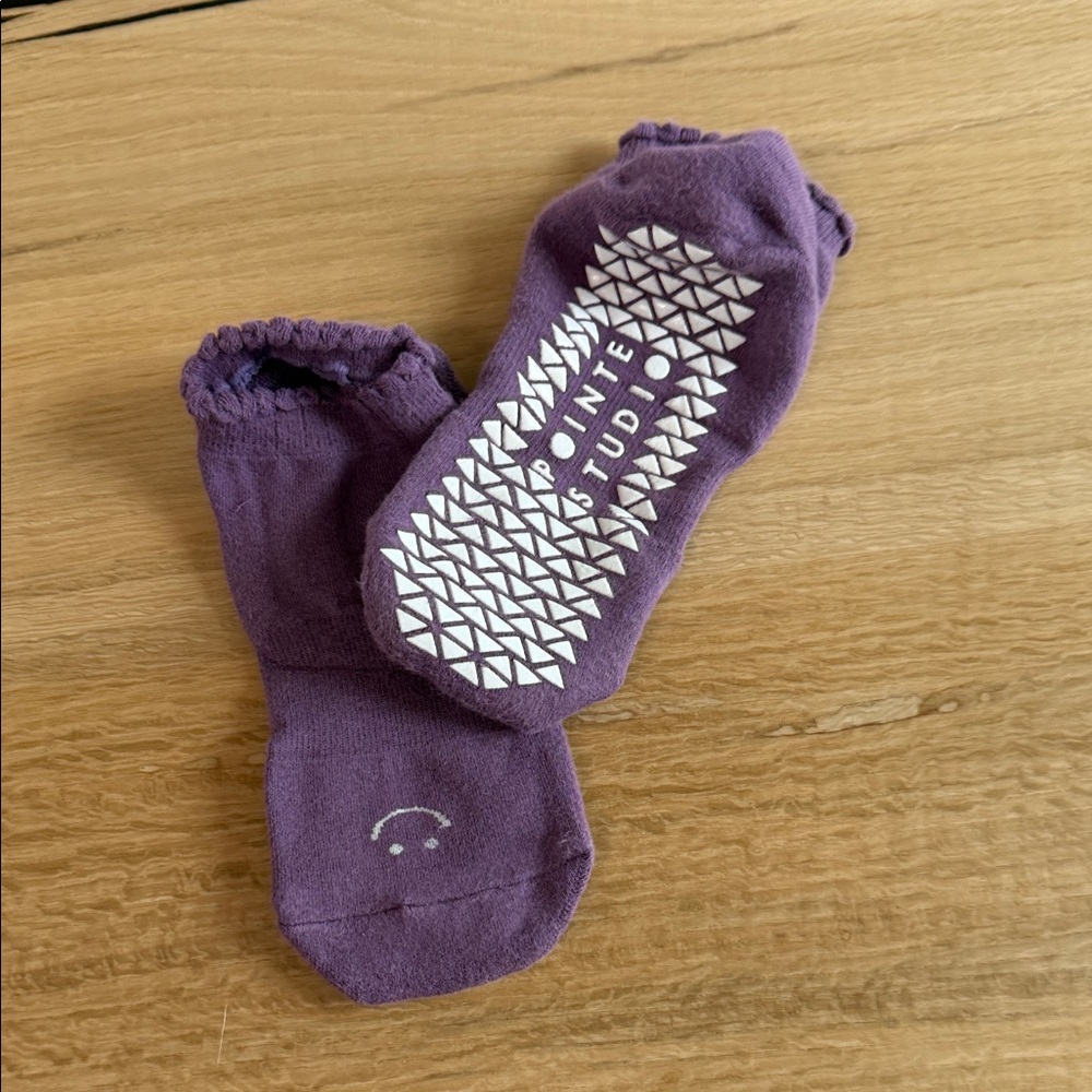 Pointe Studios - Purple Grip Socks - M/L (8-10)